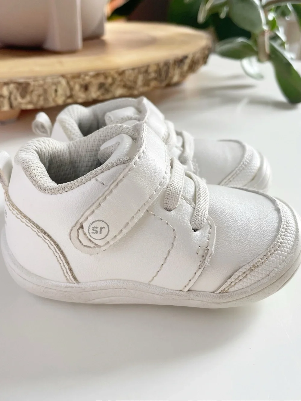 Stride Rite White Palmer First Walker Shoes | Size 3